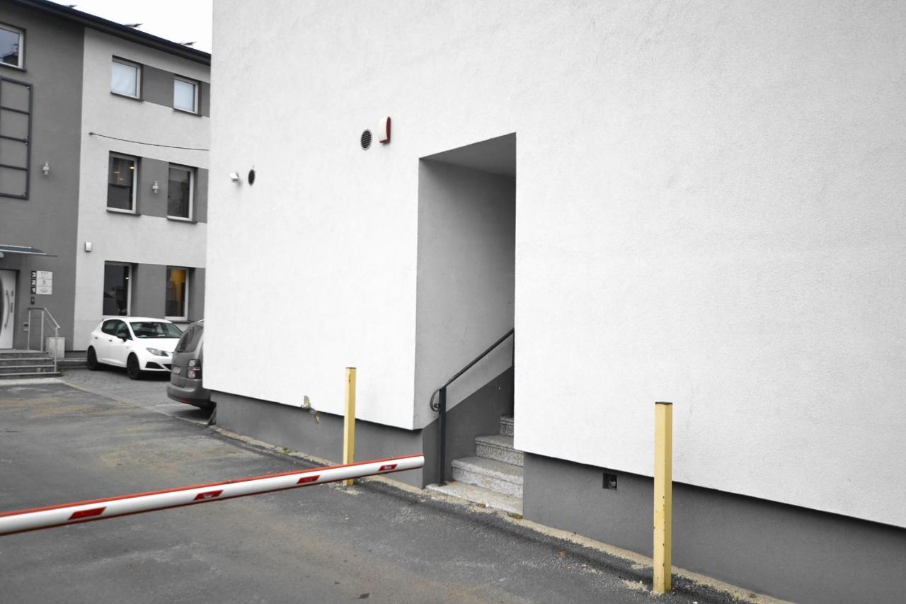 Apartament Platynowy - Centrum Gliwic Z Parkingiem Gliwice Exterior photo